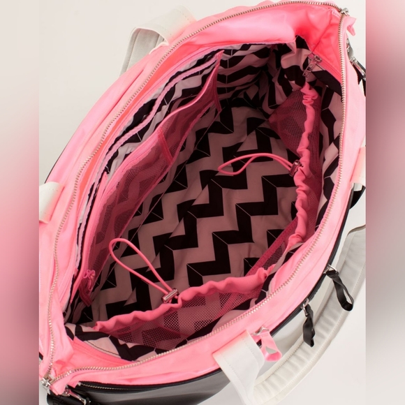 Lululemon Take Me With You Tote - Picture 9 of 12